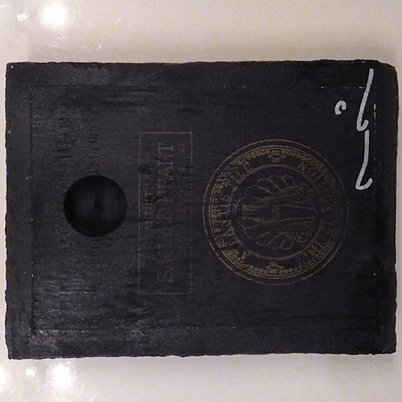 SACRED HEART *Signed,  Atlantis Tile, like Sid Dickens. *Rare & Retired wall art - Picture 5 of 10